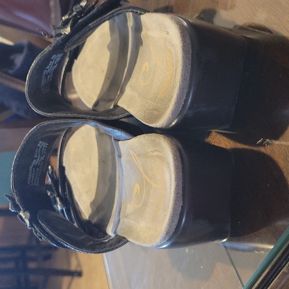 Dansko Sandals. Used But In Good Condition - image 4
